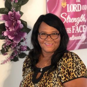 Meet your Posher, Vera